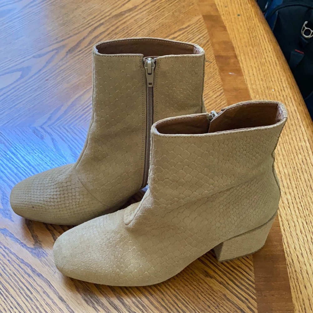 Free People Nicola Booties, size 9, GUC